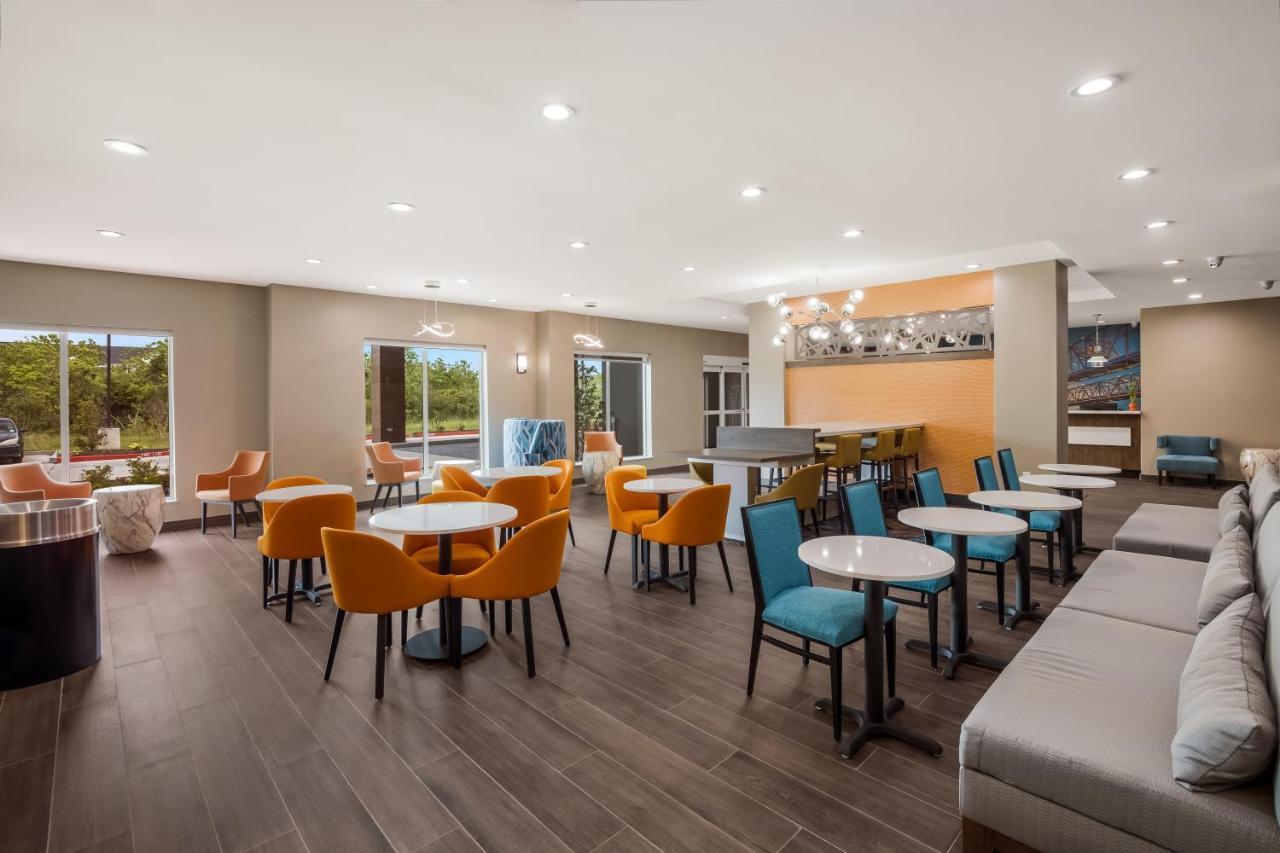 La Quinta Inn & Suites By Wyndham Sulphur Lake Charles Eksteriør bilde
